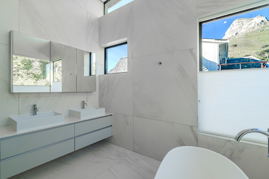 6 Bedroom Property for Sale in Camps Bay Western Cape